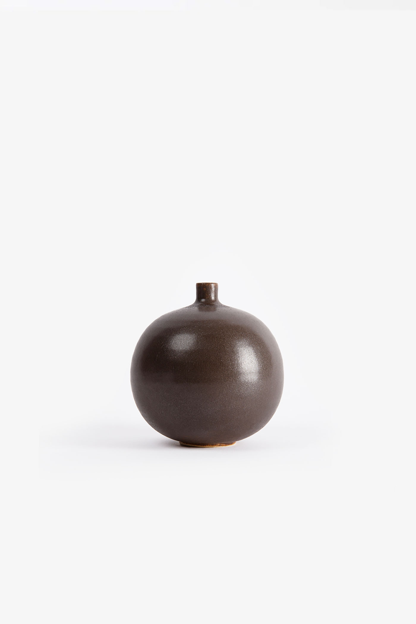 Paradisverkstaden | Small Globe Vase Brown